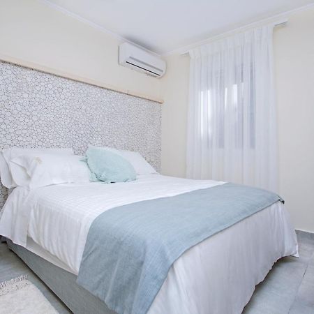 Athena Luxury Apartments Mesongi Luaran gambar