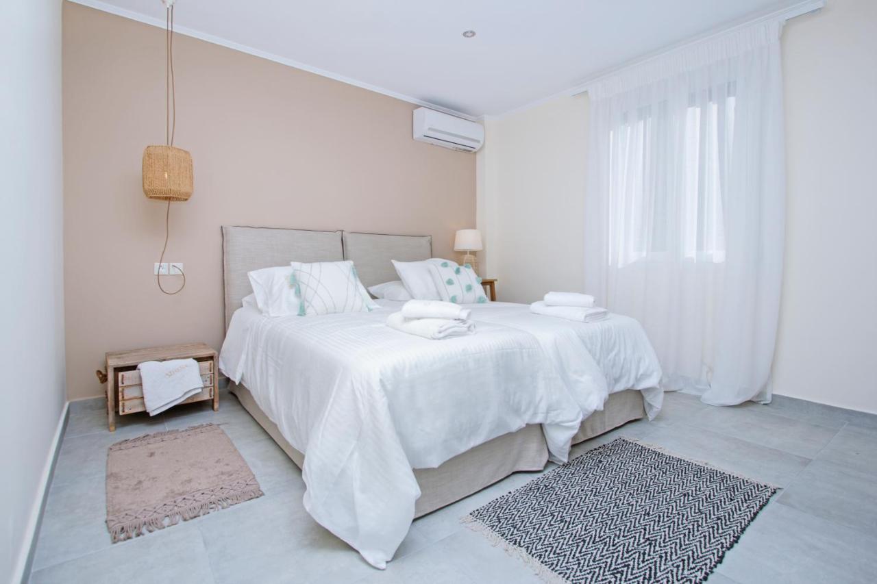 Athena Luxury Apartments Mesongi Luaran gambar